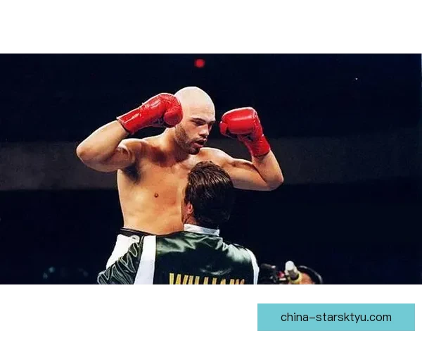 48岁梅威瑟震撼复出再战拳坛